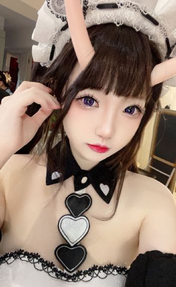 解开班长的裙子猛烈进入_未删减完整版