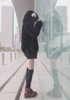 年轻漂亮的女邻居bd中字_剧情片高清电影在线